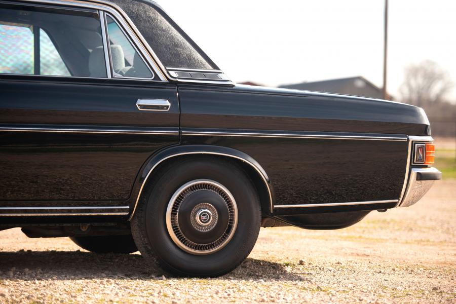 Детали экстерьера Nissan President Sovereign VIP V8E (H250) 1985 года  (фото 7 из 28)